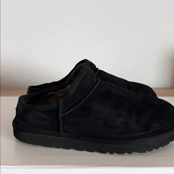 UGG woman Classic Mini Slipper in size 8 - Picture 4 of 5